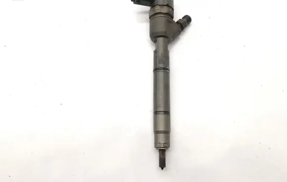 Hyundai i40 Fuel injector 338002A800