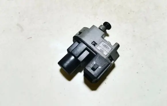 Ford Mondeo Mk III Brake pedal sensor switch 1s7t13480aa 1s7t-13480-aa