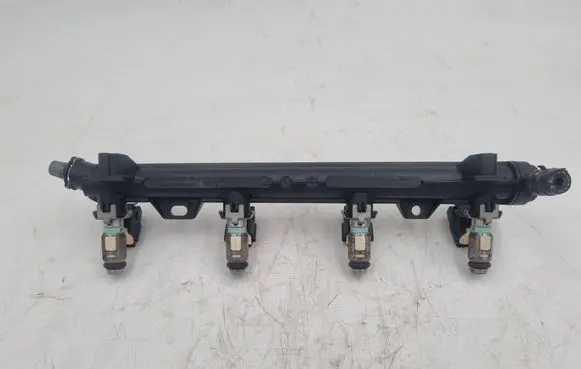 Volkswagen Golf V Fuel injector 036031AC 036133320