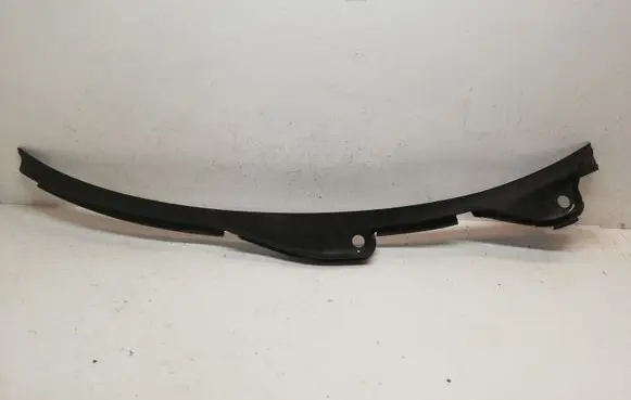 Audi A4 S4 B8 8K Wiper trim 8K1819403