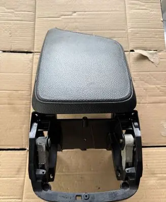 Volvo S90, V90 Armrest 31420995
