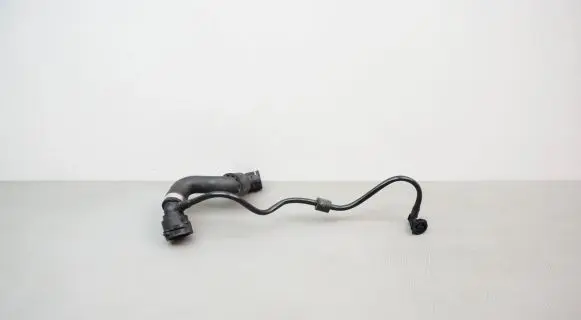 Mercedes-Benz GLC X253 C253 Engine coolant pipe/hose A2535012500