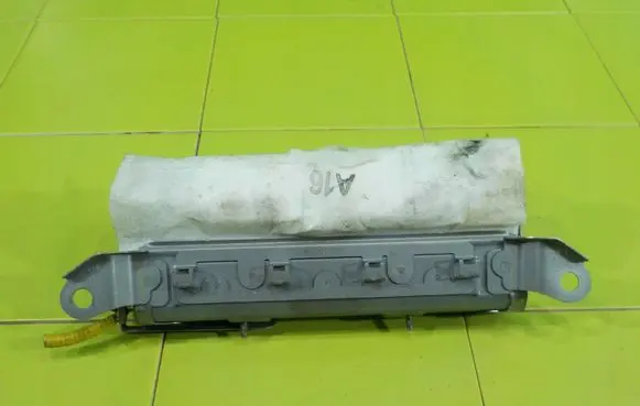 Toyota Avensis T270 Knee airbag TG10D01003 XP260