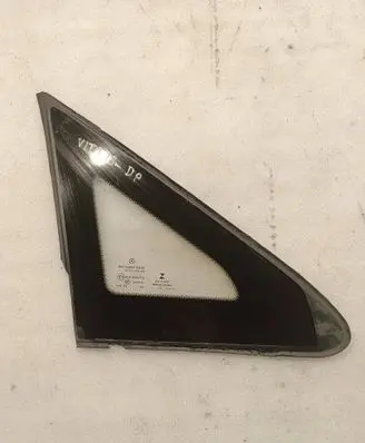 Mercedes-Benz Vito Viano W447 Front triangle window/glass DOT211M75AS2 E000191 43R000016