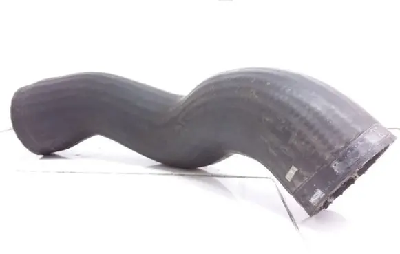 Volvo V70 Intercooler hose/pipe 30680218