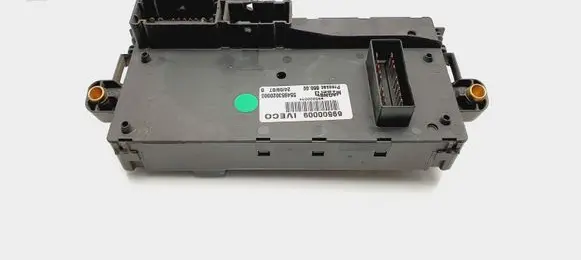 Iveco Daily 35 - 40.10 Fuse module 69500009 554953020000