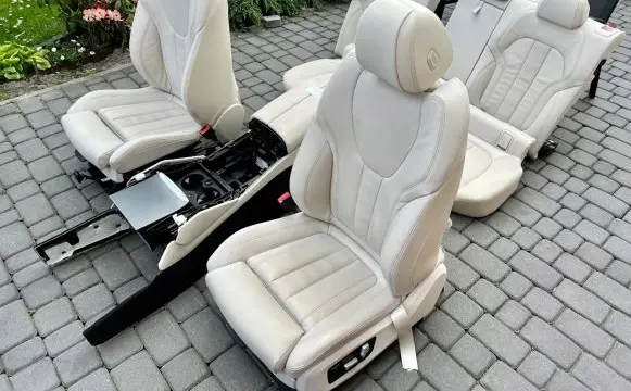 BMW X6 G06 Seat and door cards trim set bmwx6srodek