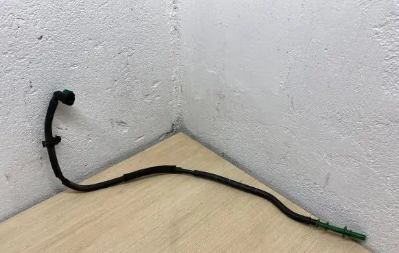 Ford Mondeo MK IV Fuel line/pipe/hose 04513MGIC