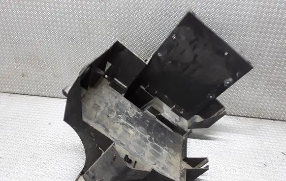 Battery tray