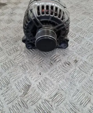 Volkswagen Touran I Generator/alternator 06F903023F