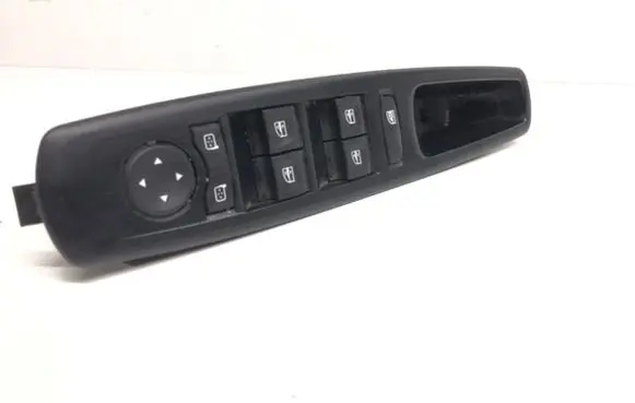 Renault Megane III Electric window control switch 