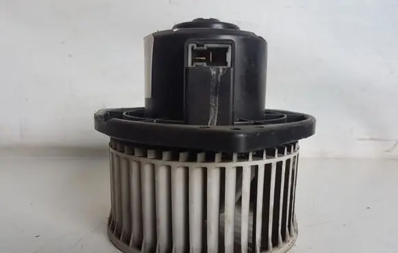 Nissan Almera Heater fan/blower
