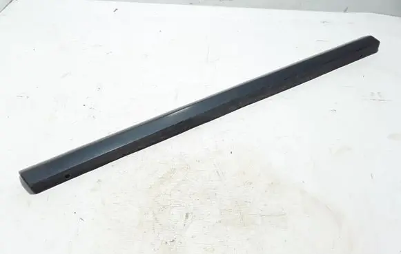 Volvo V70 Front door trim (molding) 30678132