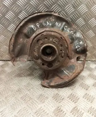 Mercedes-Benz C W203 Rear wheel hub