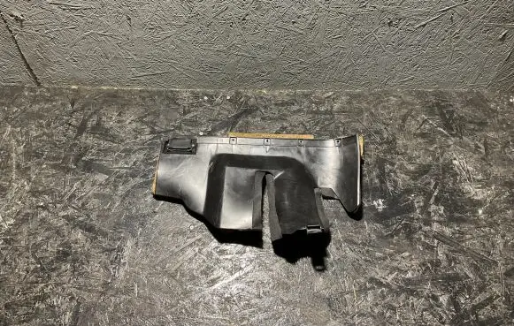 Mercedes-Benz S W140 Dashboard lower bottom trim panel 2025402373