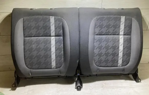 Volkswagen Beetle A5 Second row seats 5C3885705C