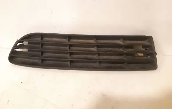 Audi A6 S6 C4 4A Front bumper lower grill 4A0807345J