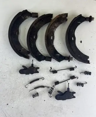 Mercedes-Benz Vito Viano W639 Handbrake/parking brake pads 