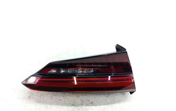 Audi A5 Tailgate rear/tail lights 8W6945093J 636000 636531