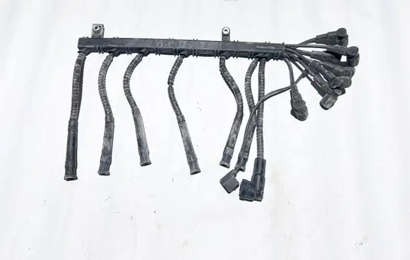 BMW 8 E31 High voltage ignition coil 12121733006 1733006