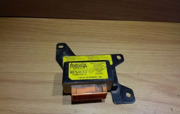 Renault Megane I Airbag control unit/module 550383100 7700841176A