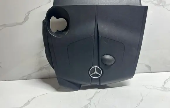 Mercedes-Benz A W176 Engine cover (trim) A6510109815