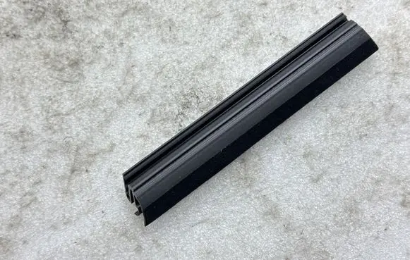 BMW X2 U10 Rubber seal rear door 5A330C704 11218910 112189