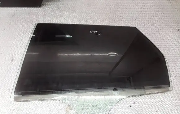 Ford Focus Rear door window glass