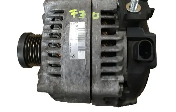 BMW 3 F30 F35 F31 Generator/alternator 7605478 1042106393 14V170A