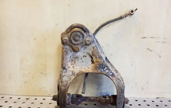 Front lower control arm/wishbone