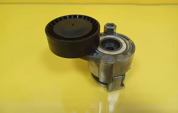 Renault Megane II Generator/alternator belt tensioner 8200371058