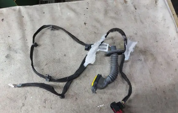 Opel Vivaro Front door wiring loom 8200603474 93858592 6253