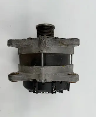 Nissan X-Trail T32 Generator/alternator 231003624R