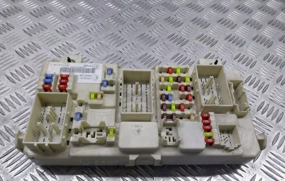 Ford C-MAX I High voltage junction box 7M5T14A073CE