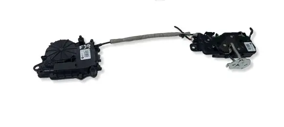 BMW X2 F39 Loading door lock UK746441107