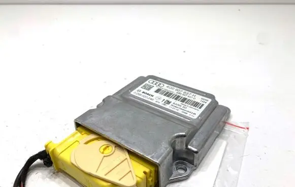 Audi A6 S6 C7 4G Airbag deployment crash/impact sensor 4G0907637H