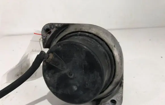 BMW X1 E84 Engine mount vacuum valve 6773742