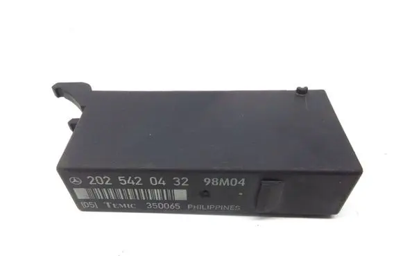 Mercedes-Benz C W202 Light module LCM 2025420432 98M04 350065