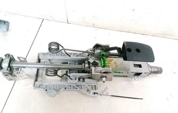 Volkswagen Golf V Steering wheel axle 1K1419502R