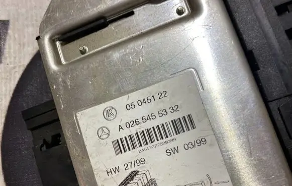 Mercedes-Benz S W220 SAM control unit a0265455332 0265455332