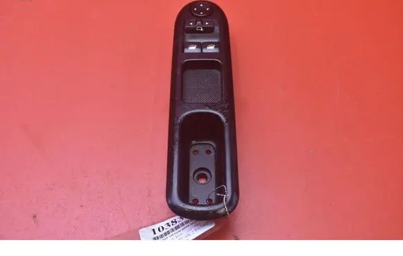 Peugeot 407 Electric window control switch 96468705XT
