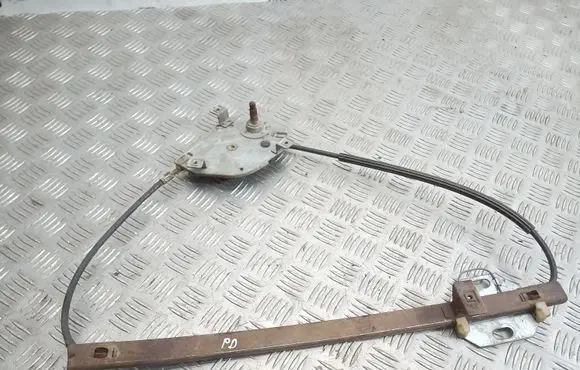 Chrysler Simca Front door manual window regulator 