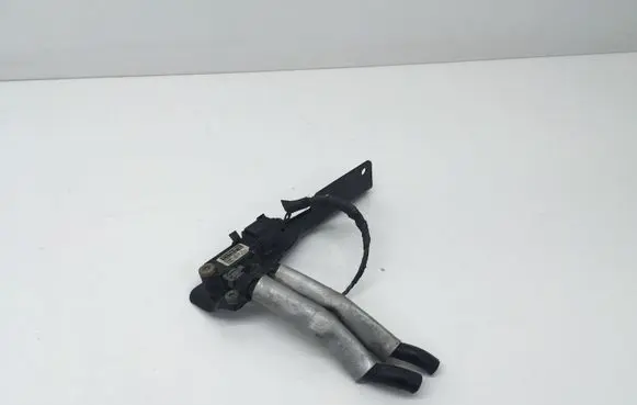 Volkswagen PASSAT CC Exhaust gas pressure sensor 076906051B