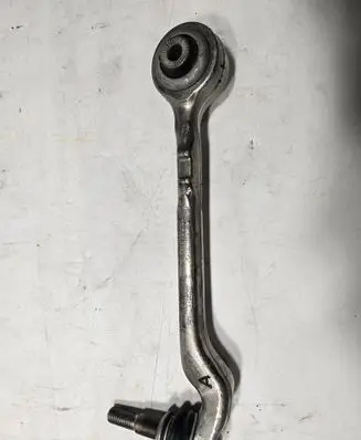 BMW 1 F20 F21 Front control arm 6852991