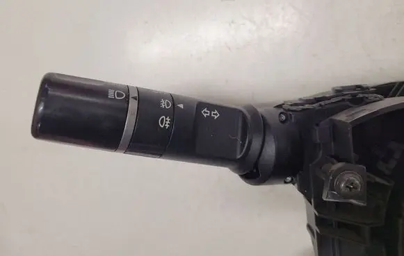 Mazda 6 Wiper turn signal indicator stalk/switch DF7566122 GS1R66120A6H DF7466128