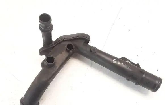 Renault Megane II Engine coolant pipe/hose 8200261590D