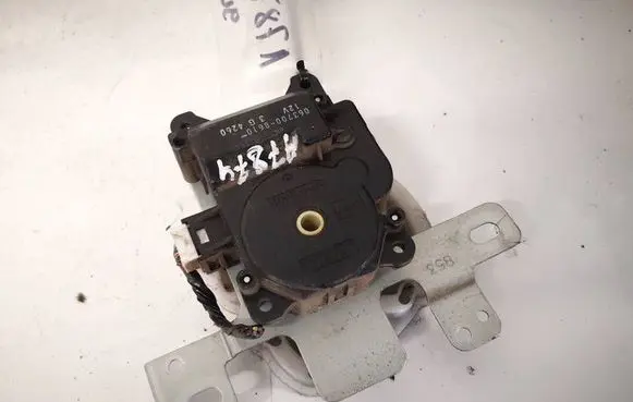 Toyota RAV 4 (XA20) Air flap motor/actuator 0637008610