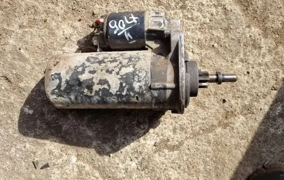 Volkswagen Golf II Starter motor