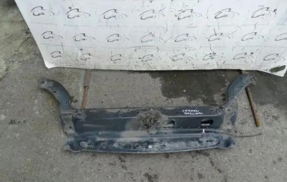 Citroen Berlingo Top upper radiator support slam panel
