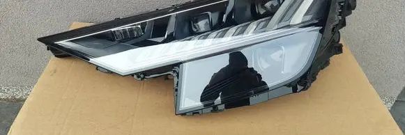 Audi Q8 Headlight/headlamp 4M8941035 2750116
